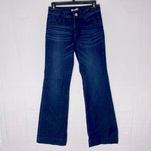 Vintage Y2K Wrangler Dark Wash Mid Rise Wide Leg Blue Jeans 26